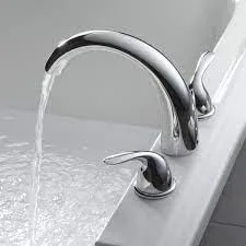 Garden tub filler faucet